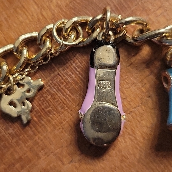 Juicy Couture RARE Limited Edition Charm Bracelet! - Picture 7 of 11